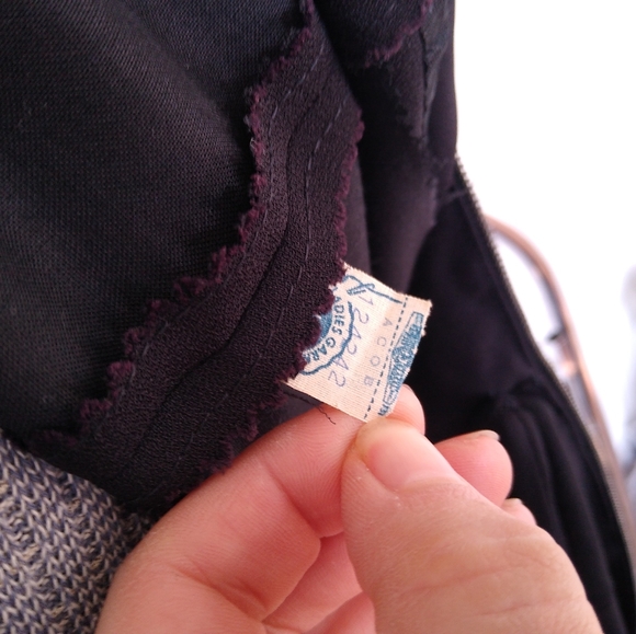 VINTAGE 1960s LESLIE FAY Black Dress with Large Beaded Cluster Buttons - Picture 9 of 9